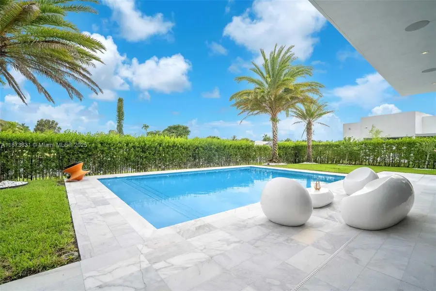 16572 S Botaniko Dr S, Weston, FL 33326 - Image #3