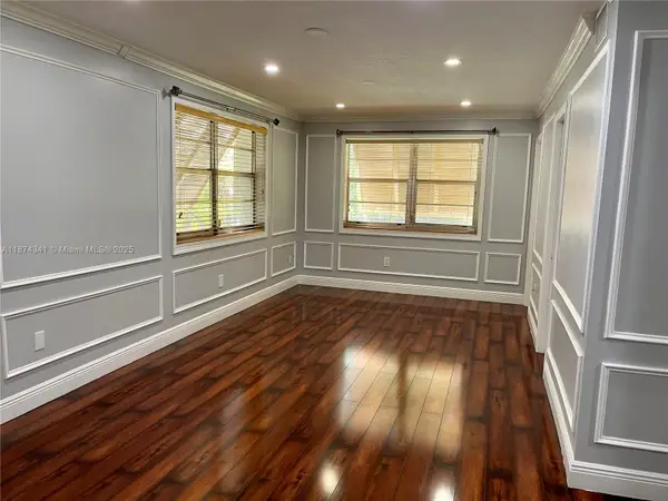 9456 SW 77th Ave #T4, Miami, FL 33156