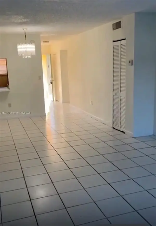 504 NW 179th St, Miami Gardens, FL 33169