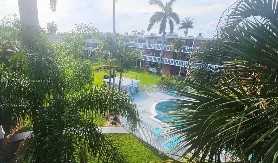 141 NE 10th Ave #22C, Hallandale Beach, FL 33009 - Image #3