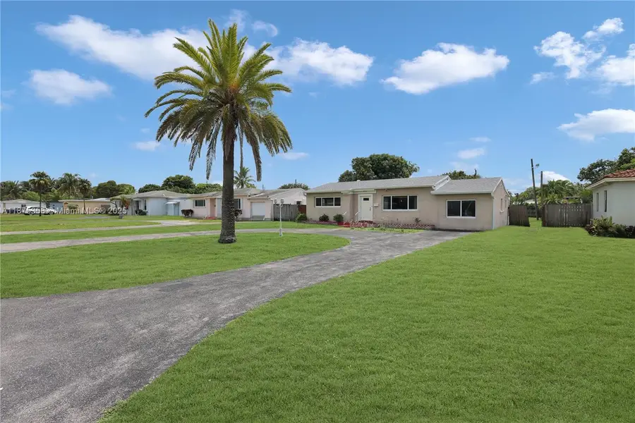 2834 Jackson St, Hollywood, FL 33020 - Image #3