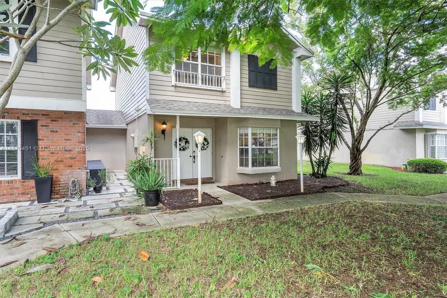 12175 NW 36th Pl, Sunrise, FL 33323 - Image #2