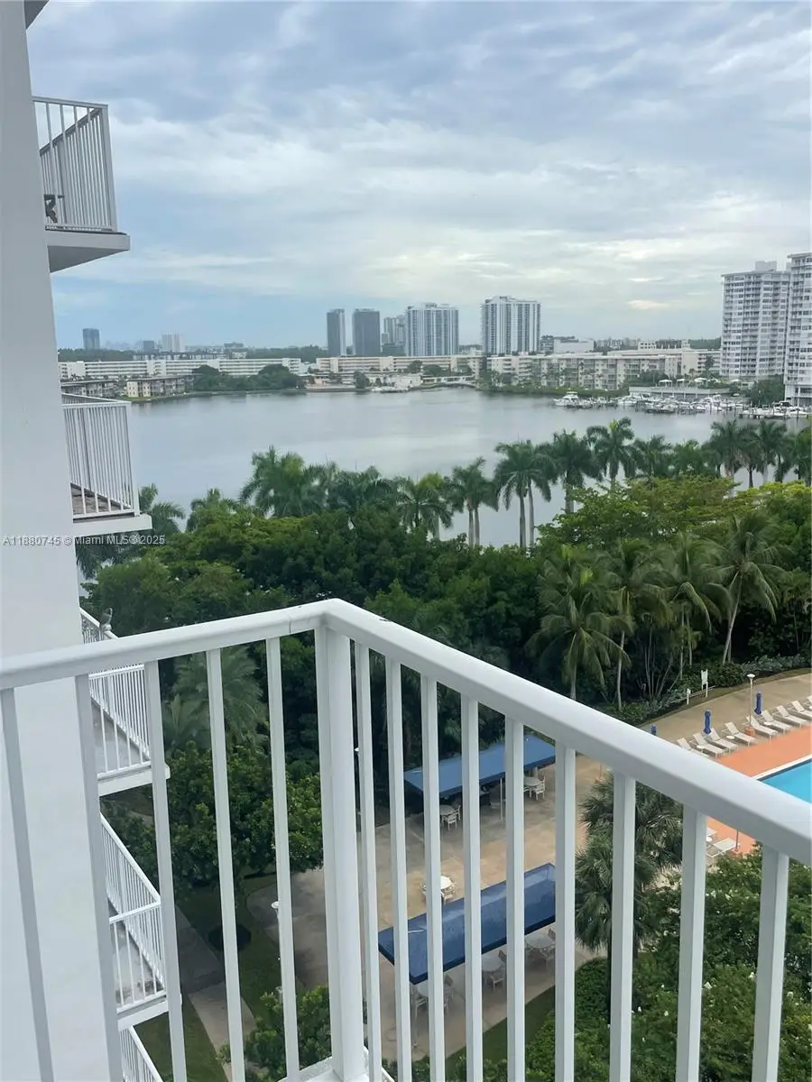 2851 NE 183rd St #906E, Aventura, FL 33160 - Image #3