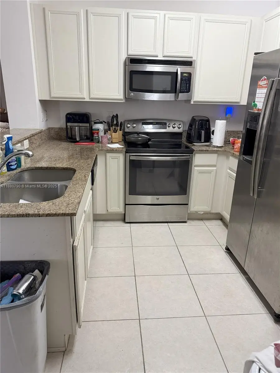 27535 SW 142nd Ave, Homestead, FL 33032 - Image #2