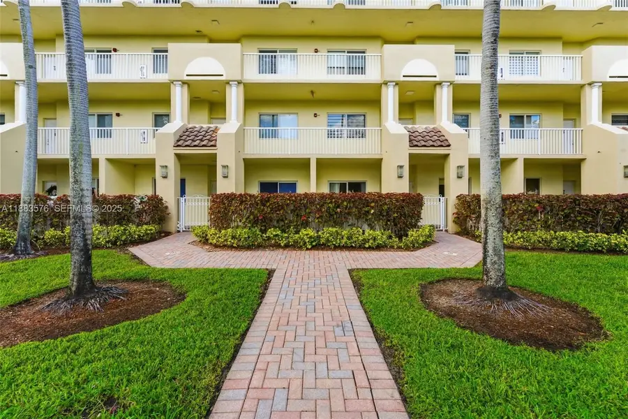 10710 NW 66th St #111, Doral, FL 33178 - Image #2