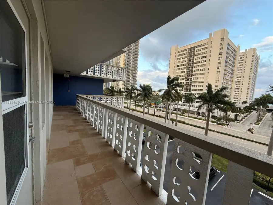 1893 S Ocean Dr #506, Hallandale Beach, FL 33009 - Image #2