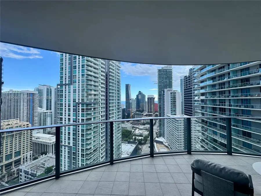 1000 Brickell Plz #3302, Miami, FL 33131 - Image #3