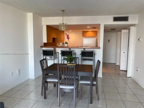 Address Withheld By Seller, Miami Beach, FL 33141