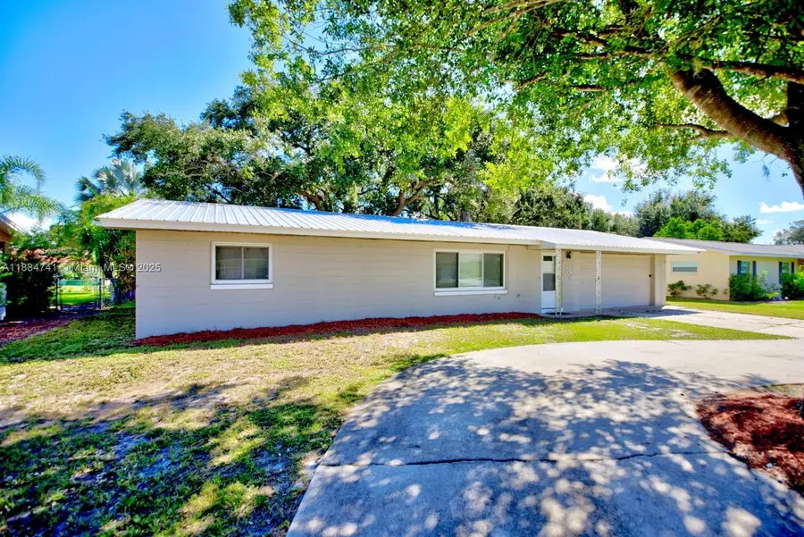 2706 Kingswood Drive, Sebring, FL 33870 - #2