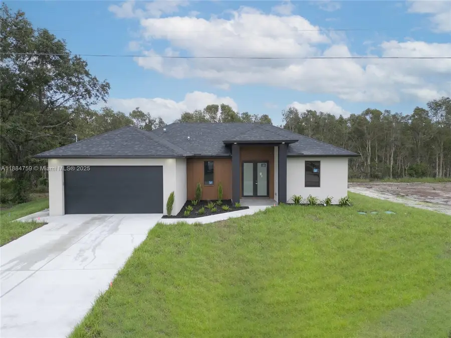 607 Pelee Ave, Lehigh Acres, FL 33974 - #3