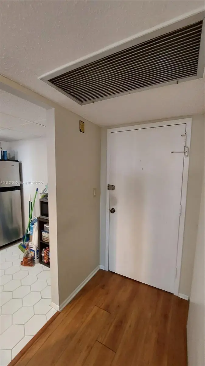 501 Three Islands Blvd #417, Hallandale Beach, FL 33009 - Image #3