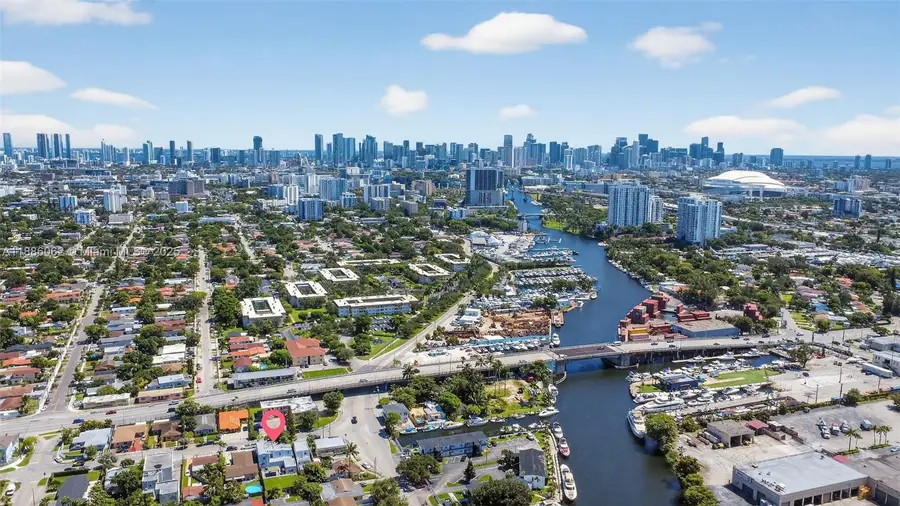 1680 NW 22nd Ct, Miami, FL 33125 - Image #3