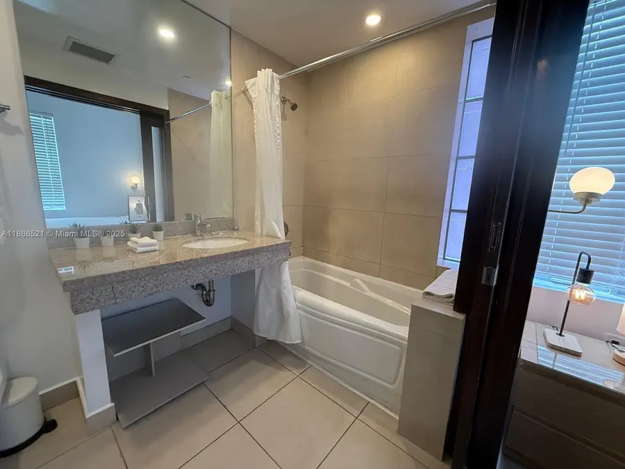 1036 Ocean Dr #B309, Miami Beach, FL 33139 - Image #3