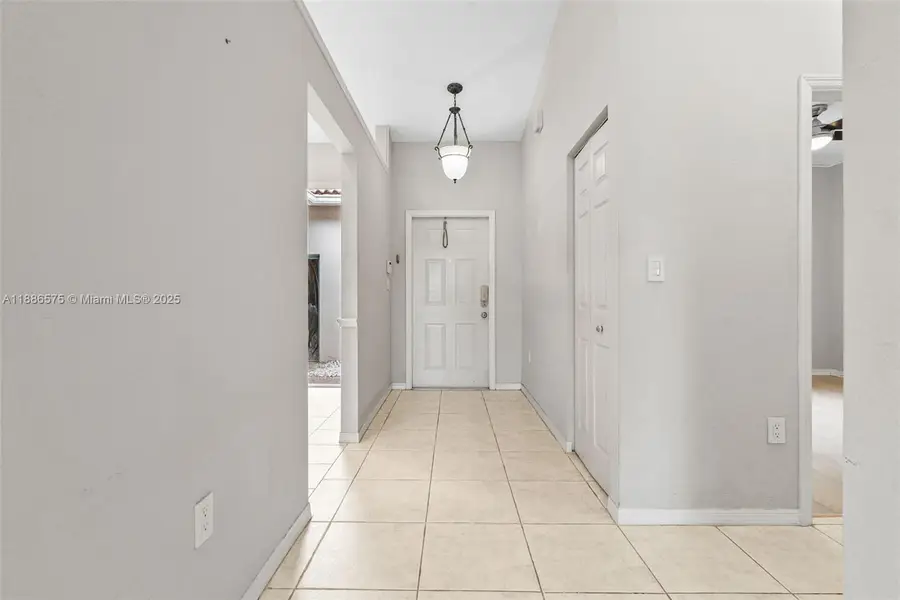 Address Withheld By Seller, Sunrise, FL 33313 - Image #3