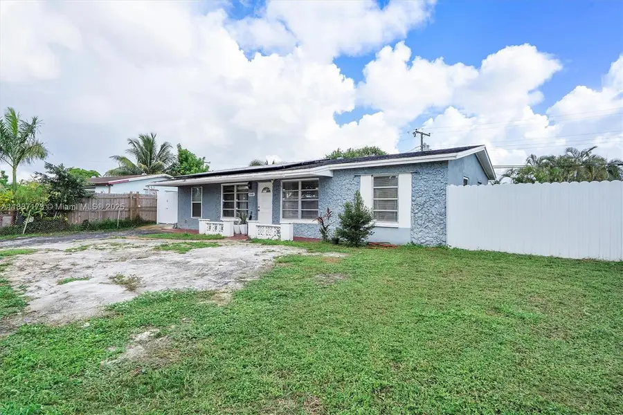 1840 NW 33rd Ter, Lauderhill, FL 33311 - Image #2