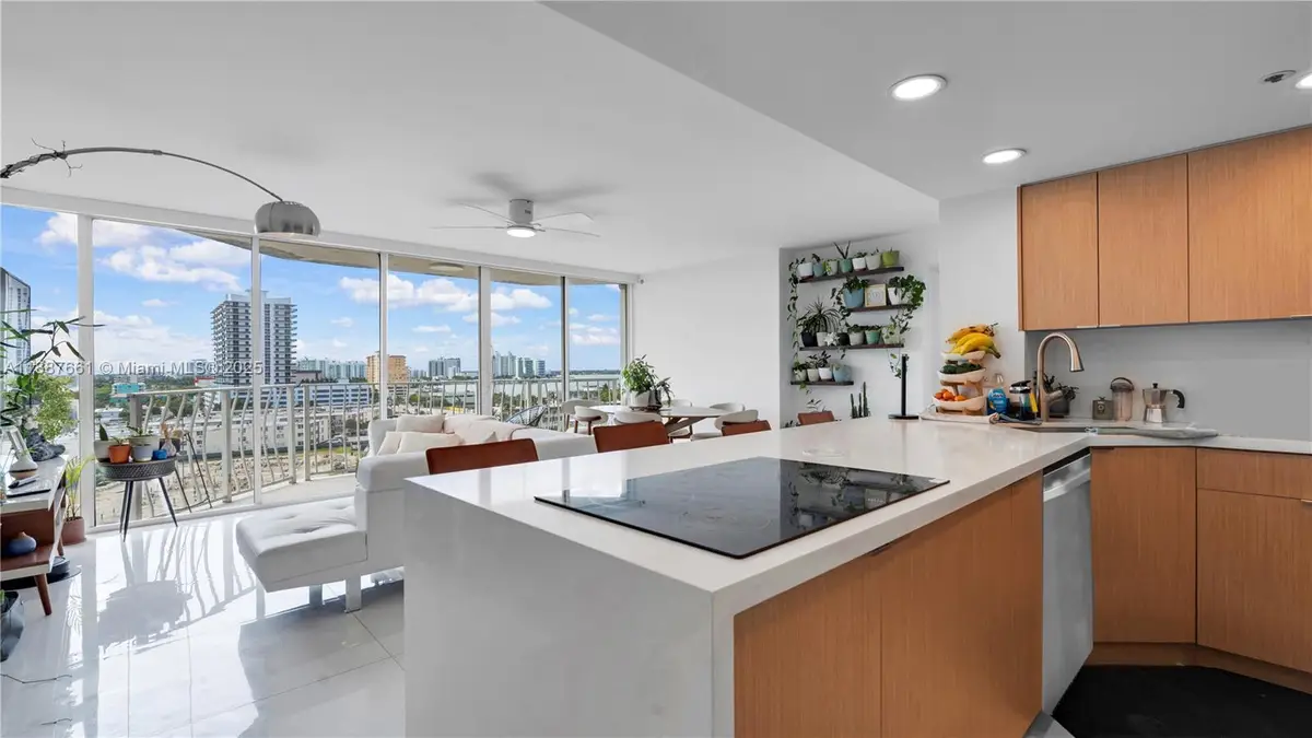 7601 E Treasure Dr #1011, North Bay Village, FL 33141 - Image #1