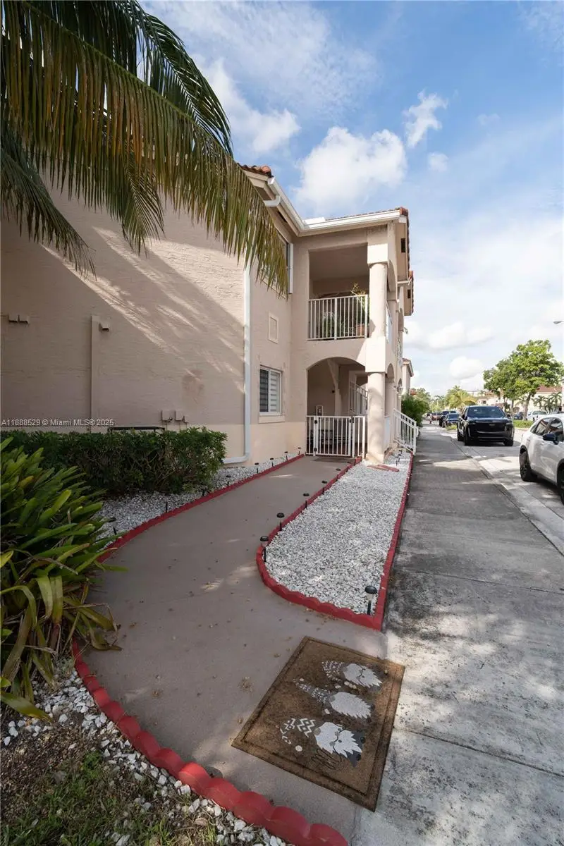 298 E 3rd St #102, Hialeah, FL 33010 - Image #3