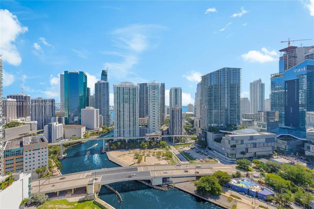 92 SW 3rd St #3012, Miami, FL 33130 - Image #1