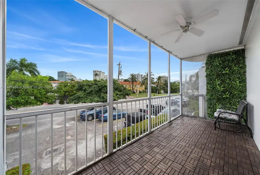 2858 Pine Tree Dr #5, Miami Beach, FL 33140 - Image #2