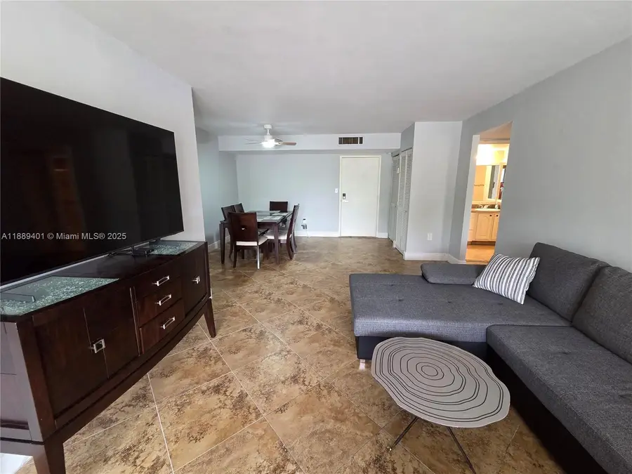210 174 #L18, Sunny Isles Beach, FL 33160 - Image #2