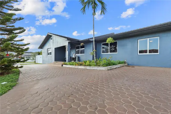 9795 NW 27th Ter, Doral, FL 33172