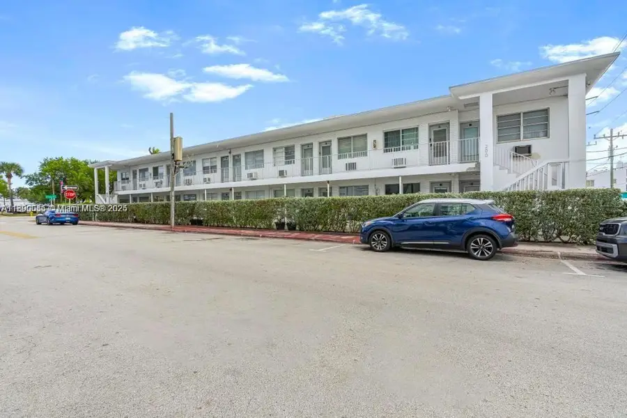 200 76th St #59, Miami Beach, FL 33141 - Image #2