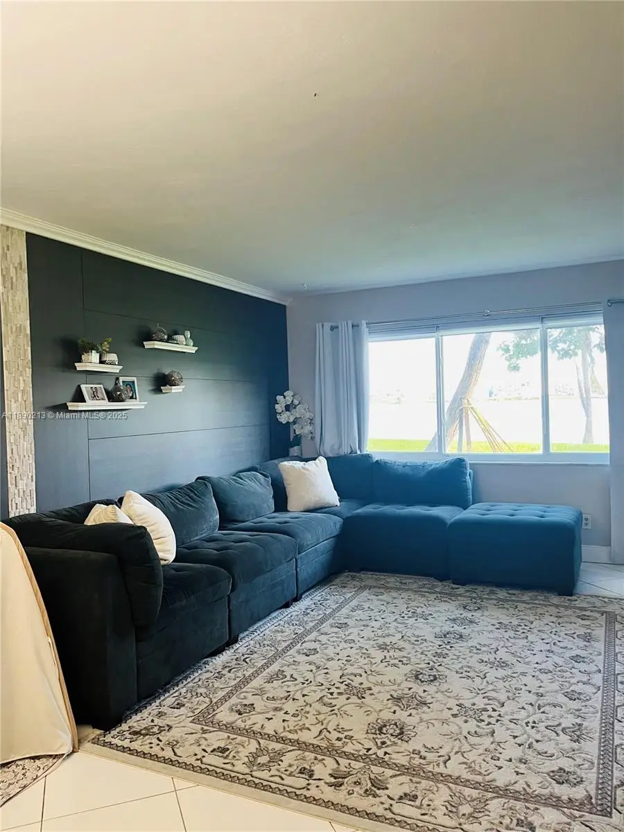 19001 NE 14th Ave #107, Miami, FL 33179 - Image #1