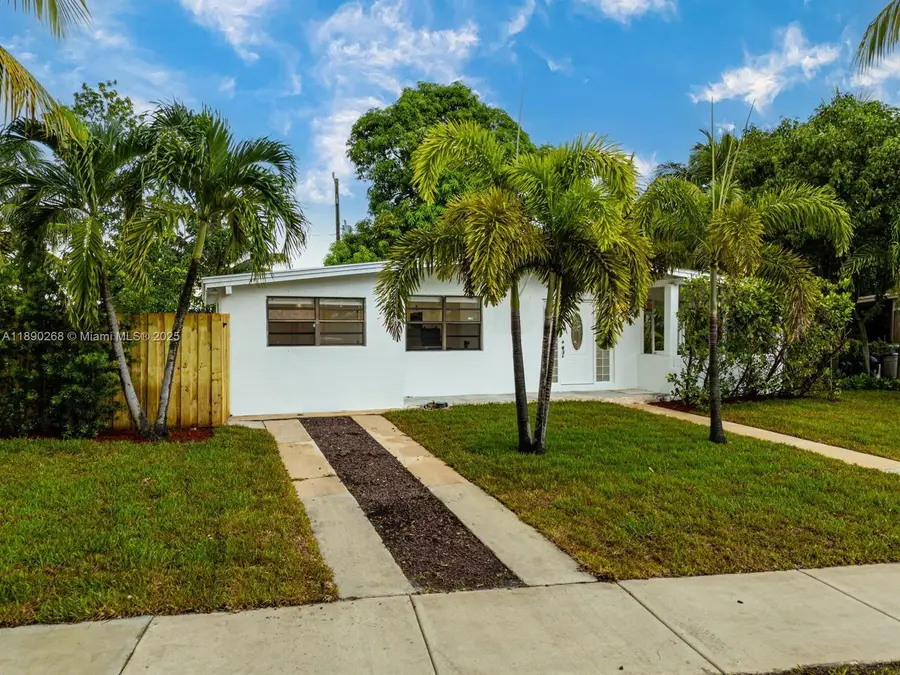 1251 NE 41st Dr, Pompano Beach, FL 33064 - Image #2