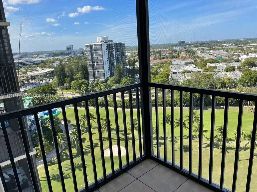 20335 W Country Club Dr #1701, Aventura, FL 33180 - Image #2