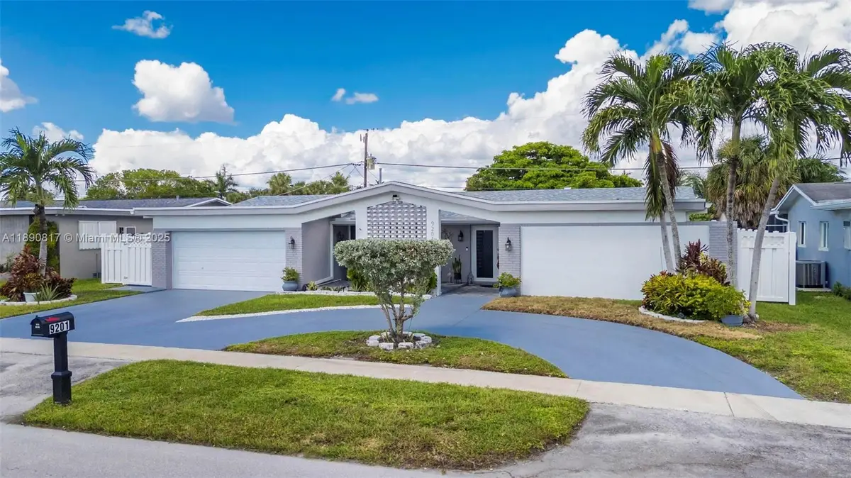 9201 NW 21st Mnr, Sunrise, FL 33322 - Image #1