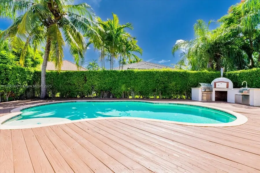 830 Lavender Cir, Weston, FL 33327 - Image #3