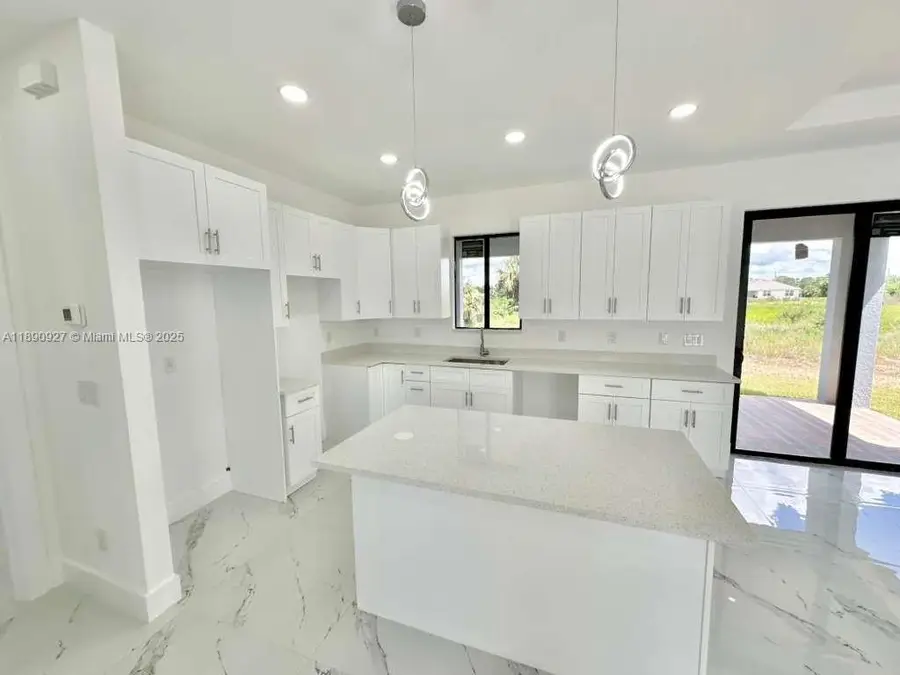 612 Ames St E, Lehigh Acres, FL 33974 - Image #3