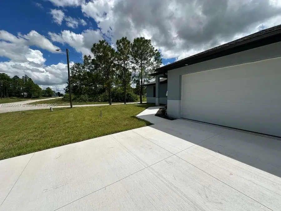 672 Nimitz Blvd, Lehigh Acres, FL 33974 - Image #3