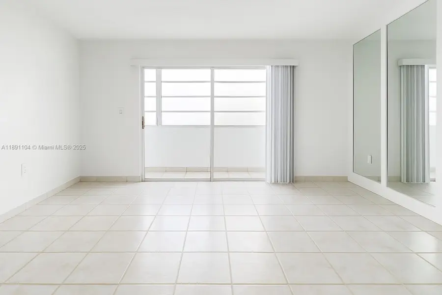 1662 Lincoln Ct #402, Miami Beach, FL 33139 - Image #2