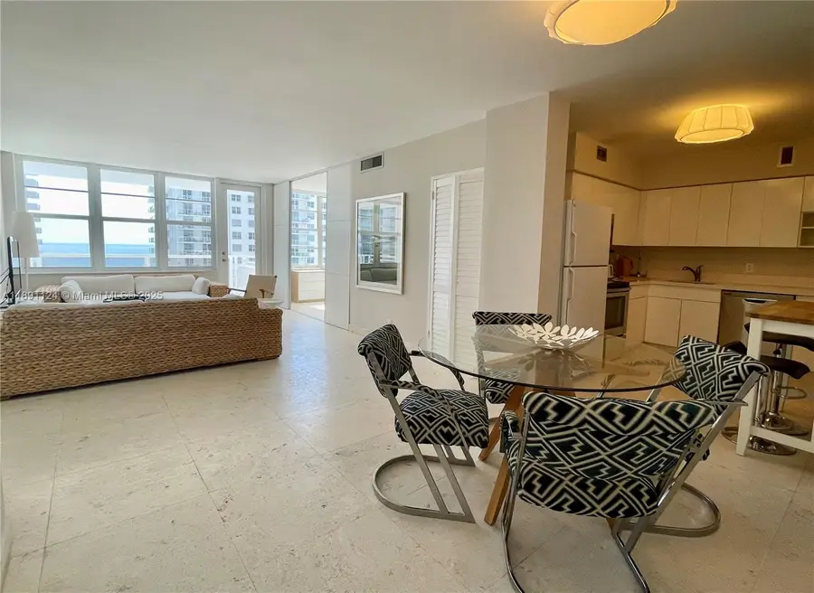5700 Collins Ave #11A, Miami Beach, FL 33140 - Image #2