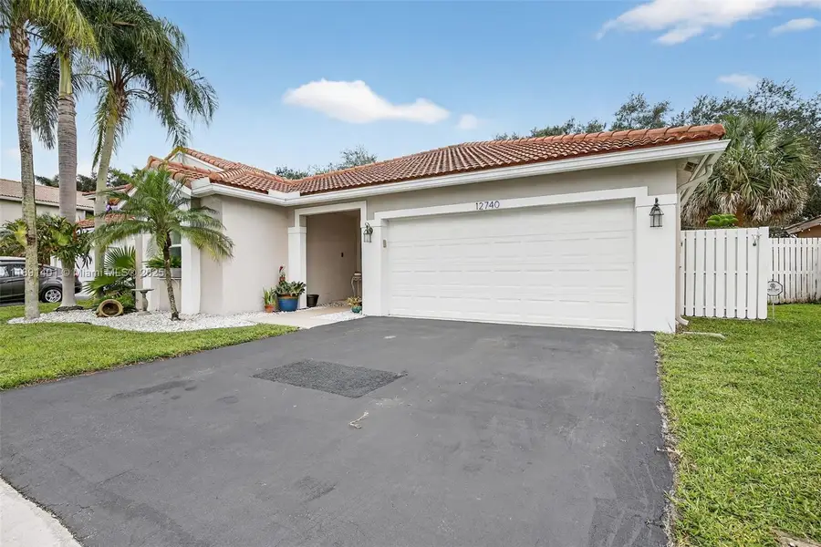 12740 NW 11th Ct, Sunrise, FL 33323 - Image #2