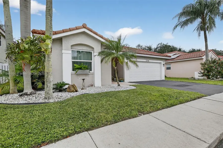12740 NW 11th Ct, Sunrise, FL 33323 - Image #3