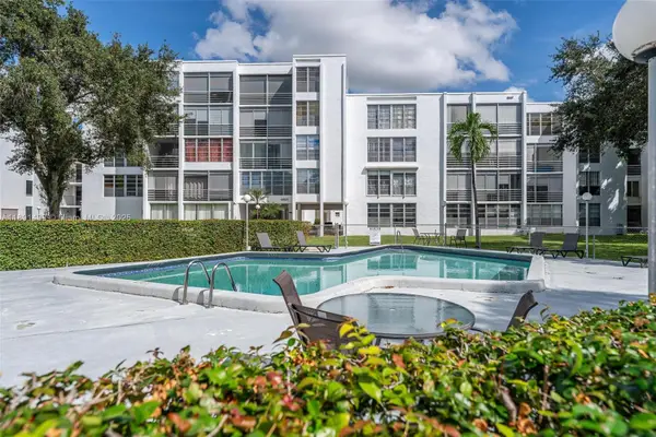 6923 Cypress Rd #C12, Plantation, FL 33317