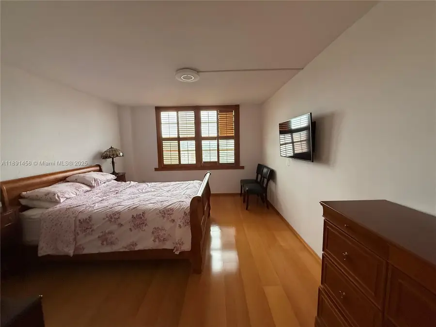 2780 NE 183rd St #1415, Aventura, FL 33160 - Image #3