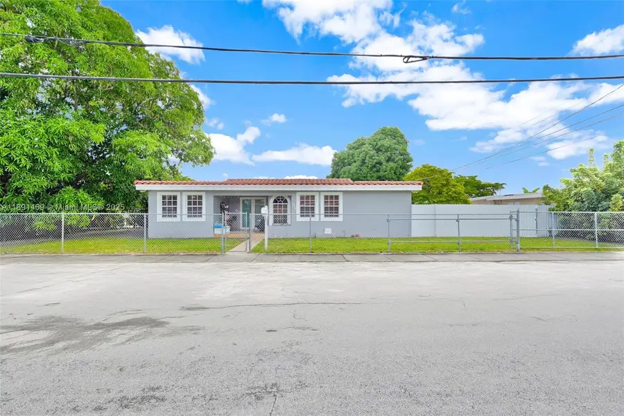 525 SW 68th Ave, Miami, FL 33144 - Image #2