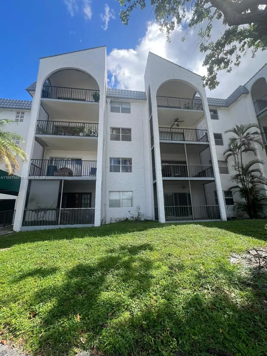 3300 Spanish Moss Ter #411, Lauderhill, FL 33319 - Image #2