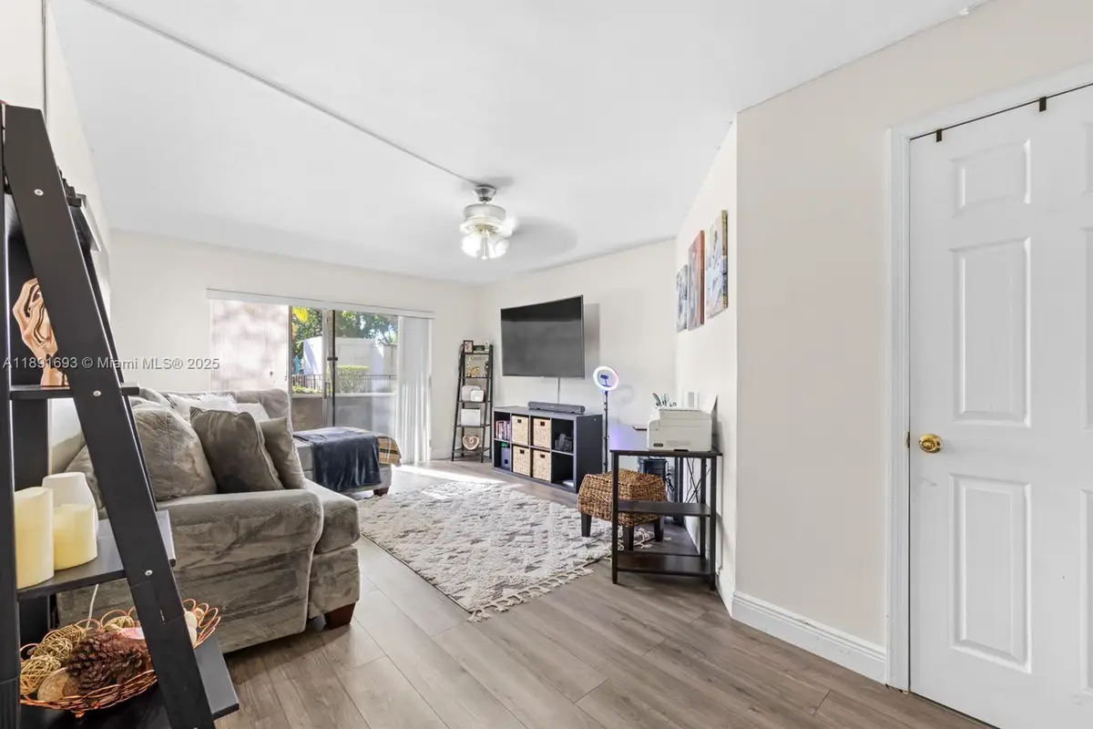 6075 N Sabal Palm Blvd #114, Tamarac, FL 33319 - Image #1