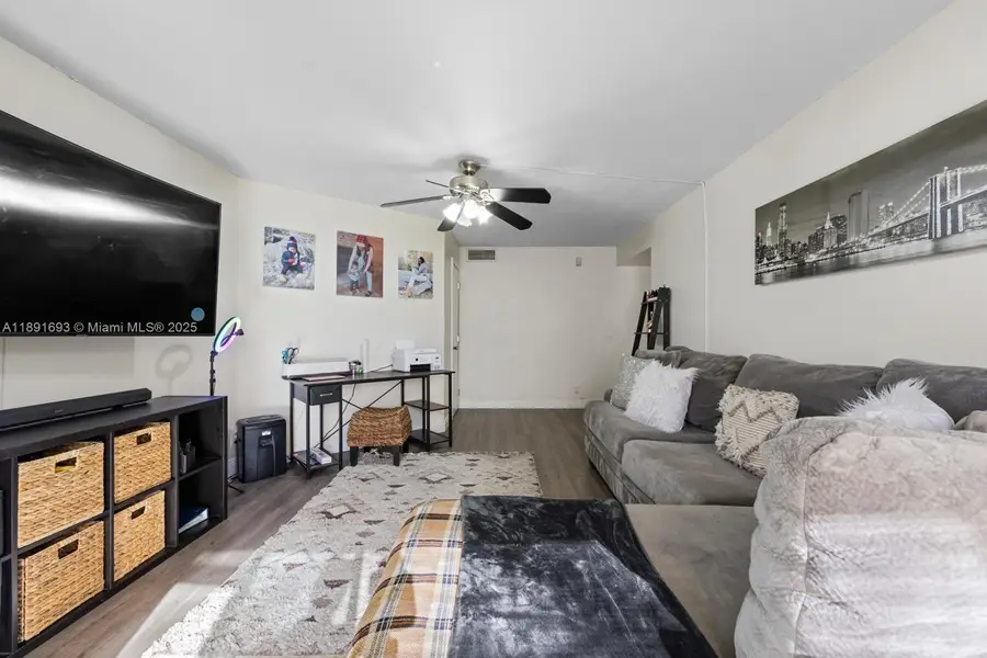 6075 N Sabal Palm Blvd #114, Tamarac, FL 33319 - Image #3