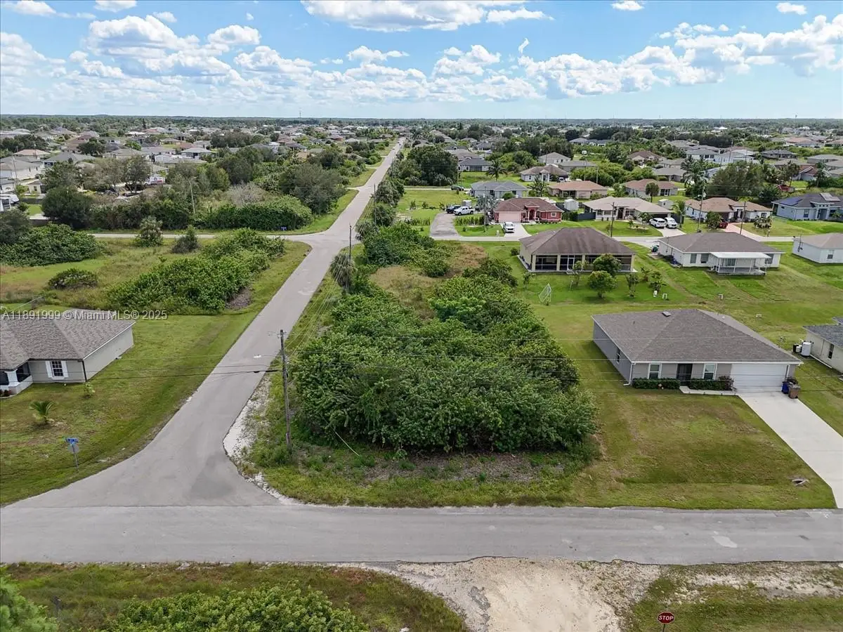 4201 15 St Sw, Lehigh Acres, FL 33976 - Image #1