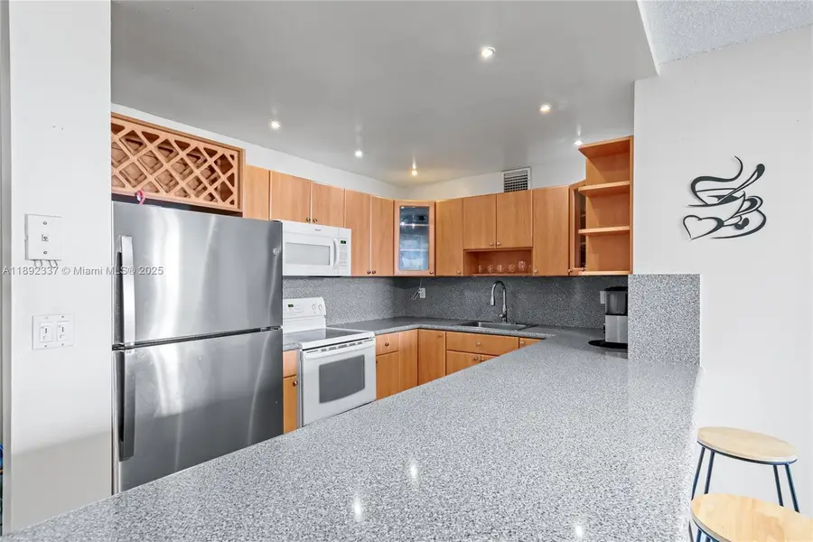 500 Three Islands Blvd #309, Hallandale Beach, FL 33009 - Image #2