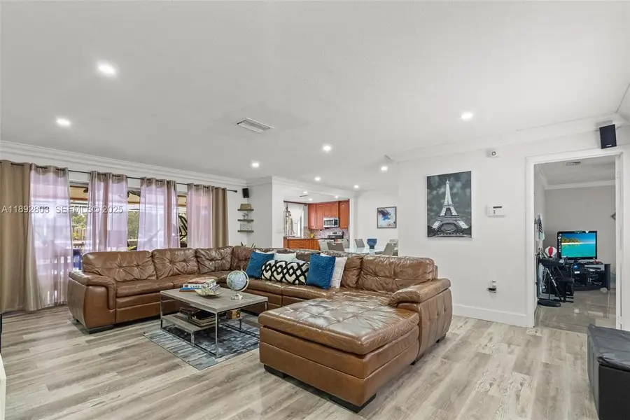 9200 NW 21st Mnr, Sunrise, FL 33322 - Image #3