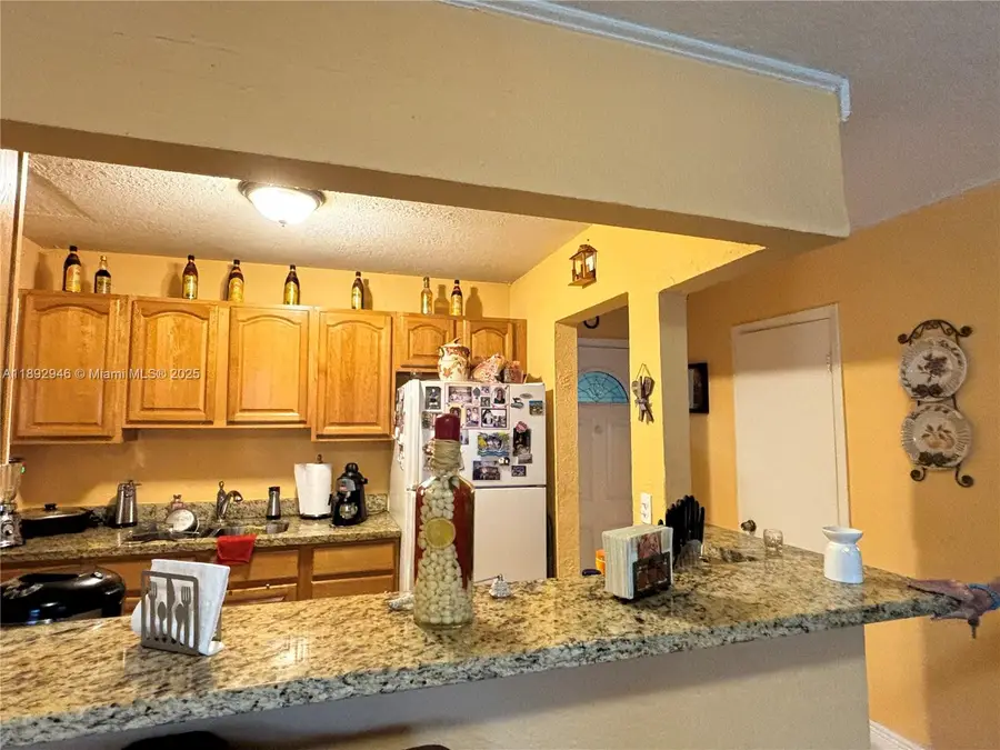 1350 W 53rd St #24, Hialeah, FL 33012 - Image #2