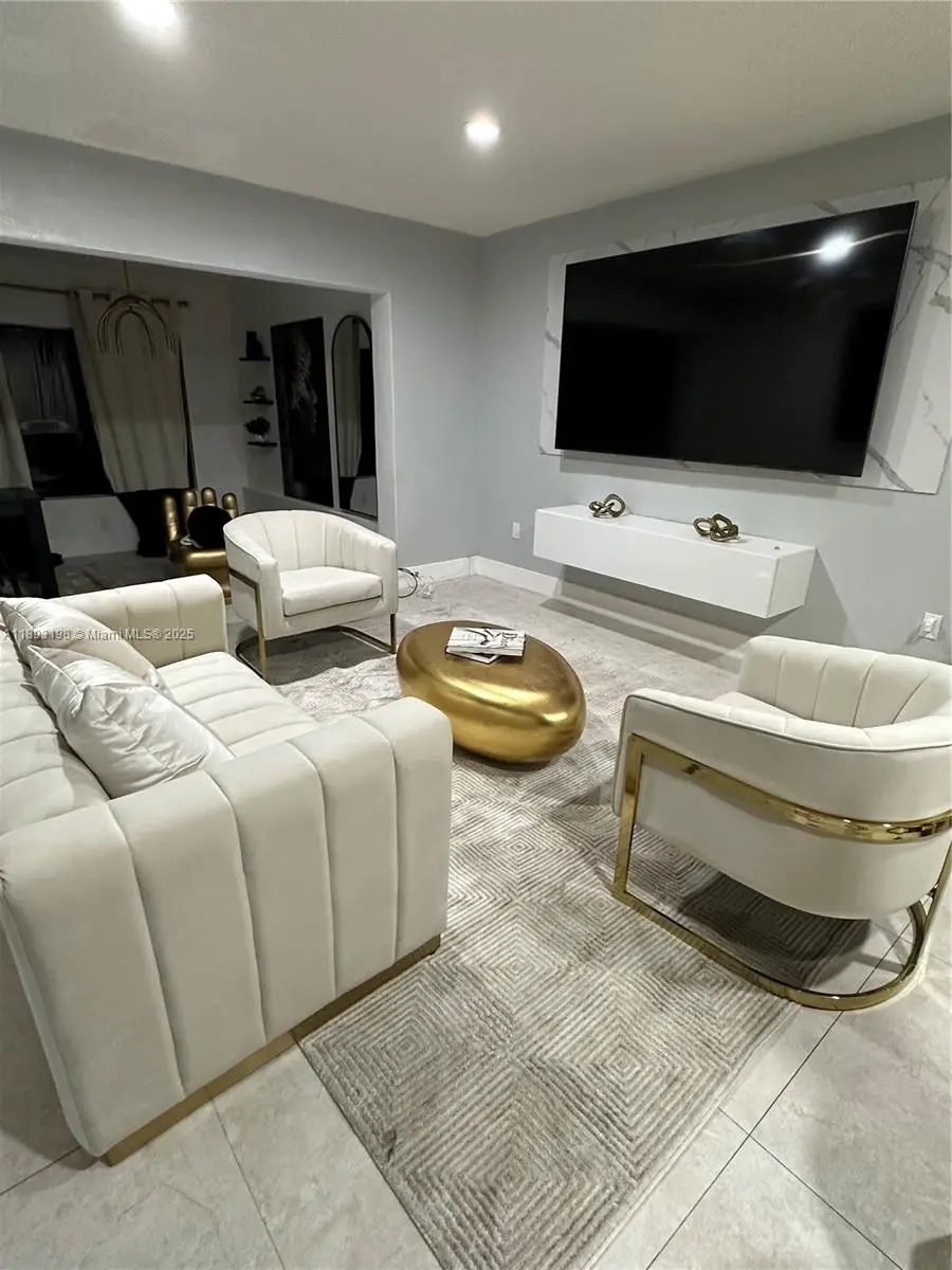 8531 NW 25th St, Sunrise, FL 33322 - Image #3