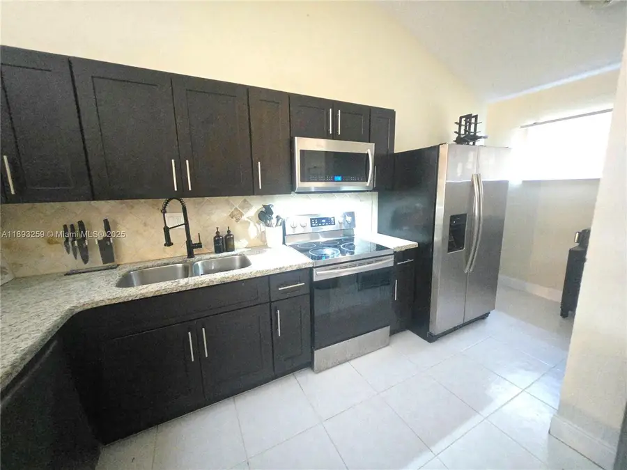 1757 NW 74th Ave #15, Plantation, FL 33313 - Image #3