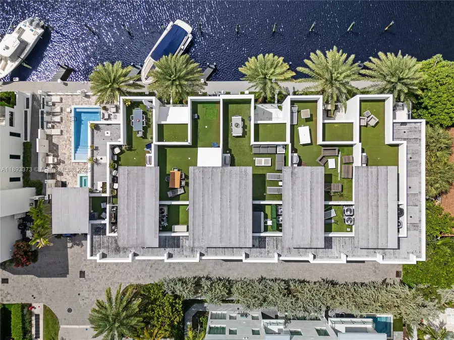 259 Shore Ct, Lauderdale By The Sea, FL 33308 - Image #3